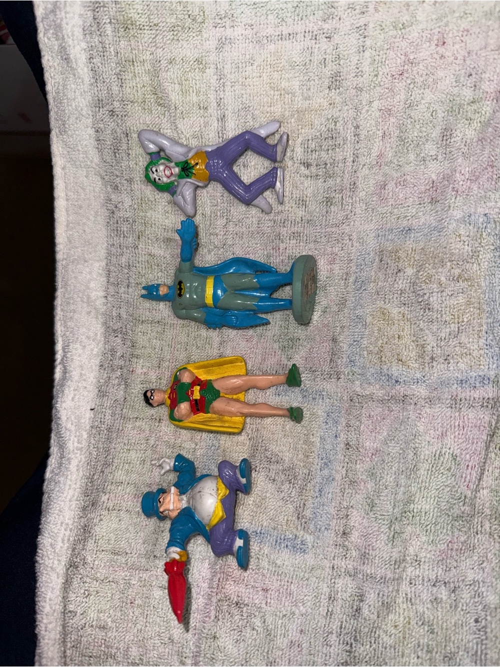 Batman and DC-Inspired cake toppers Blue, Purple, Yellow, Green